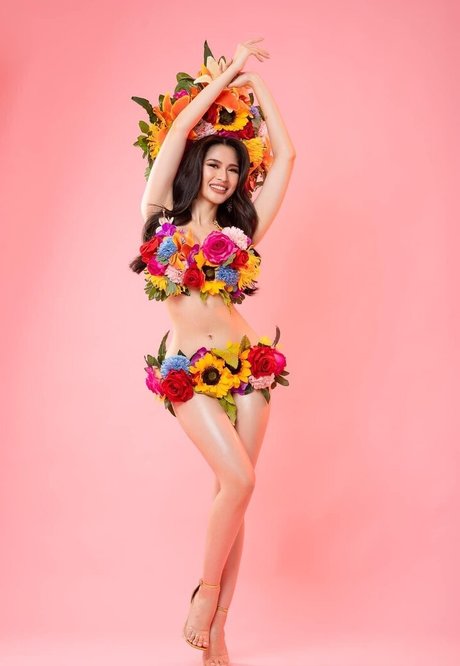 Yllana Marie Aduana naked model picture