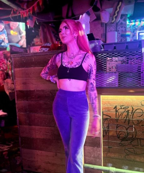 xo nicolavictoria nice actress image