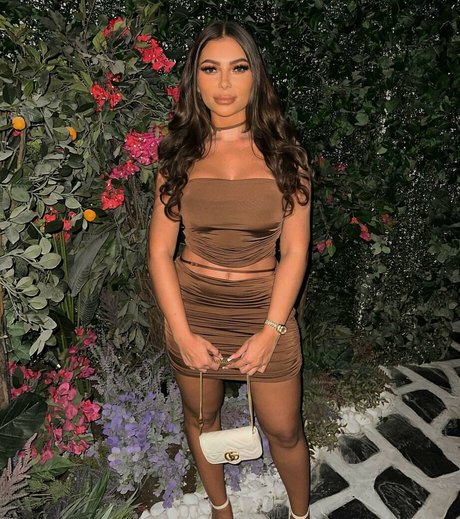 kenza01 pornstar naked img