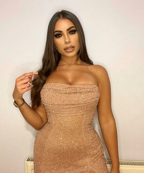 kenza01 star erotic galleries