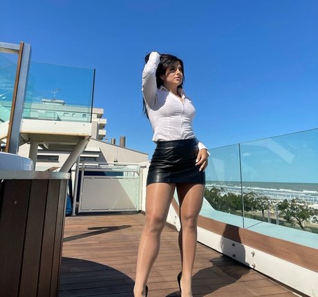 Lily Fiore star naked images