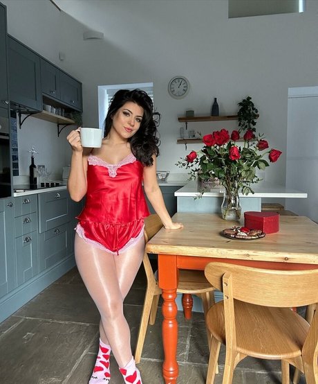 Lily Fiore hot star photos