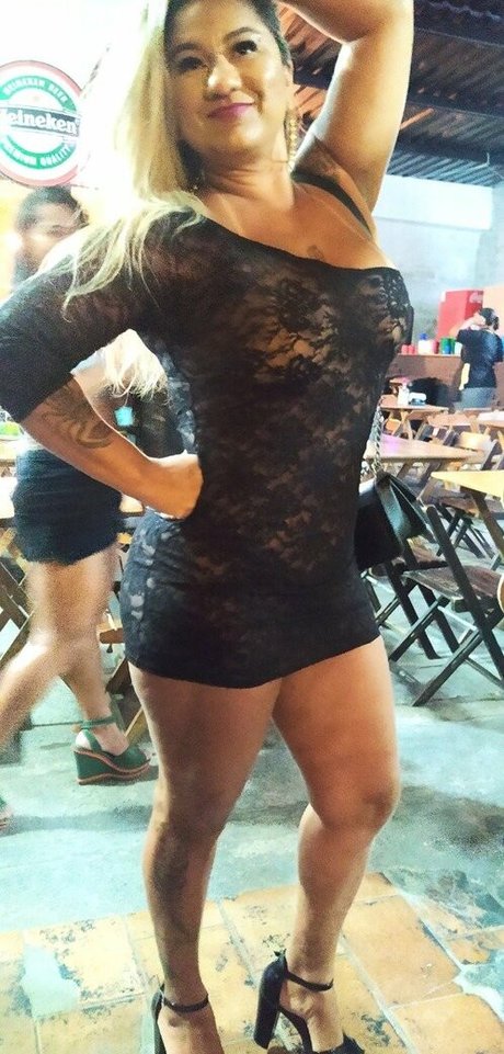 Grasiely Guanandy model pornographic photos