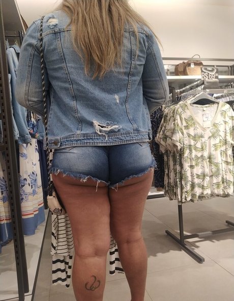 Grasiely Guanandy naked pornstar pics