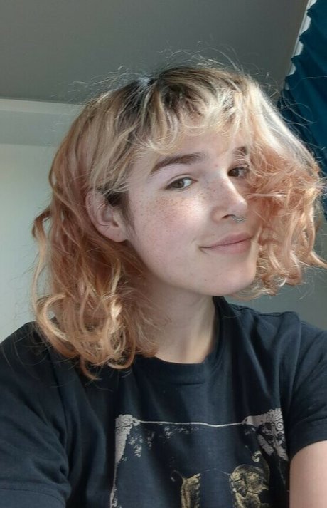 Whimsy Waffle pornstar top pics