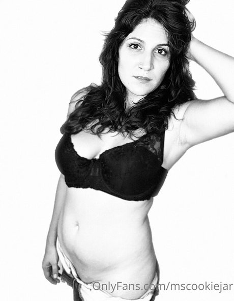 mscookiejar hot star picture