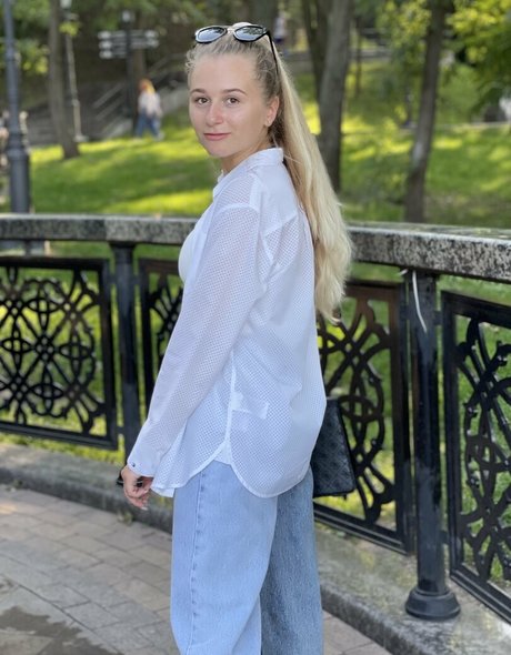 little virginnn model adult pictures