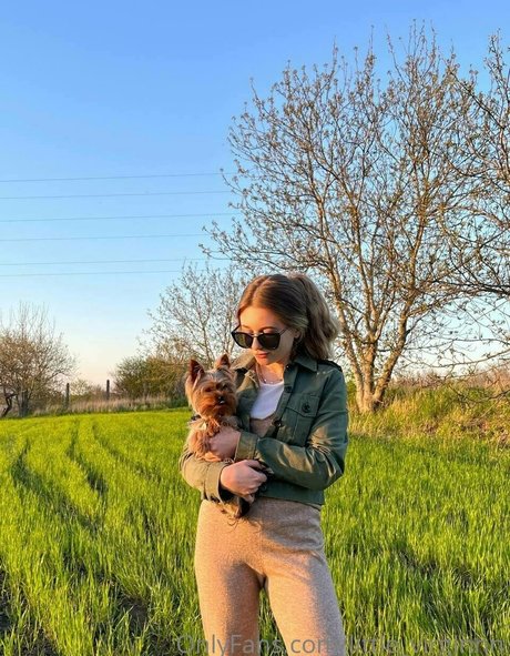 little virginnn adult model img