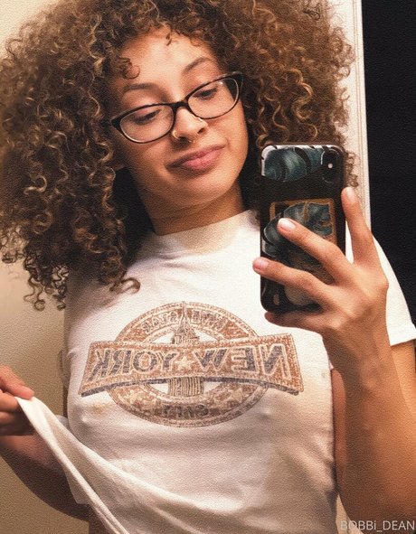 Bobbi dean art model images