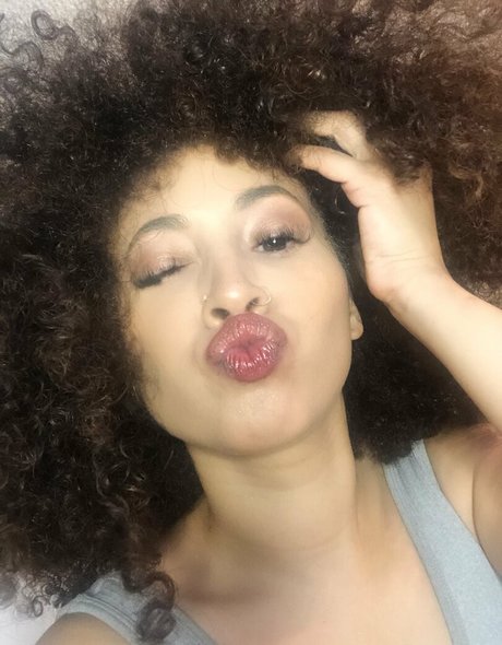 Bobbi dean hot actress pic