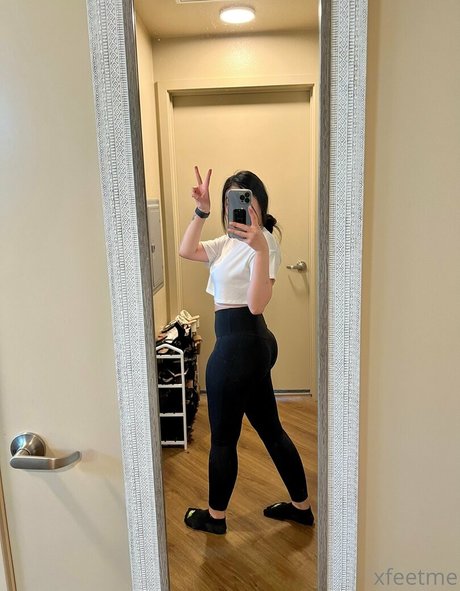 xfeetme pornstar high quality pictures