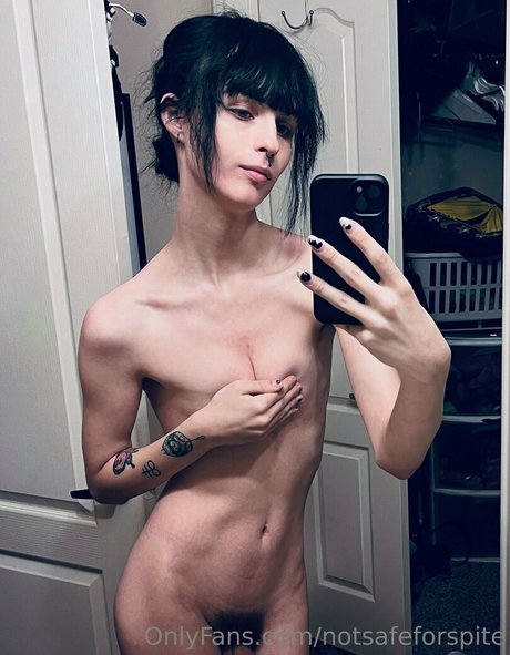 notsafeforspite star erotic photos