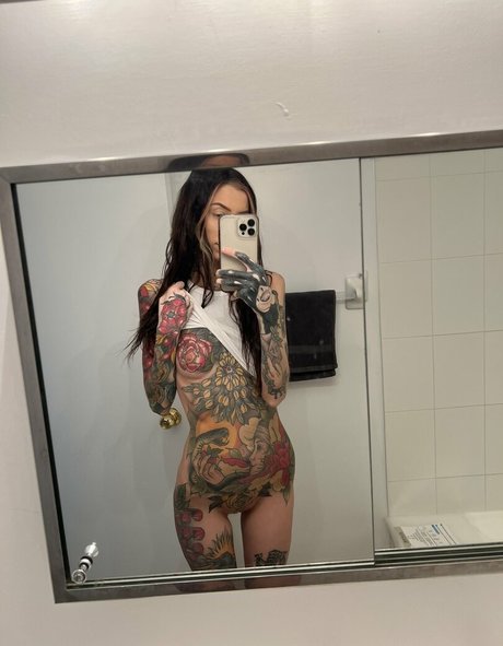 Eggstar pornstar nude photos