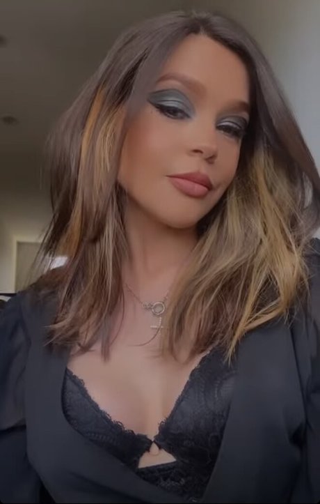 Thiessa Thiessita pornstar adult photos