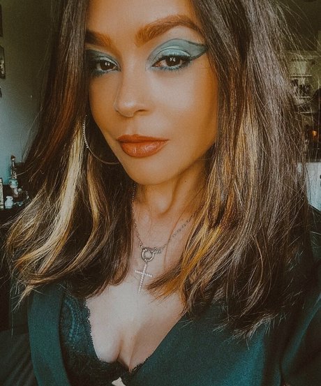 Thiessa Thiessita model photos