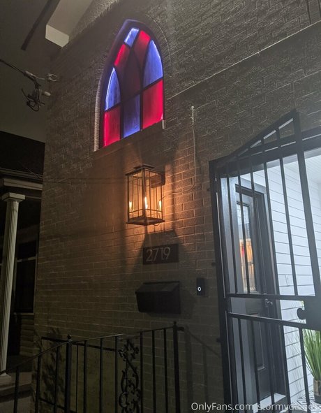 stormydaniels star naked images