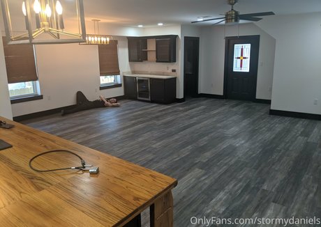 stormydaniels pornstar gallery