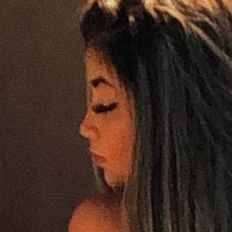 Gabrielly Thompson model sex img