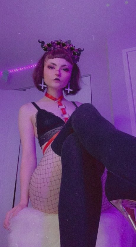 lovelybedhead sexy actress img