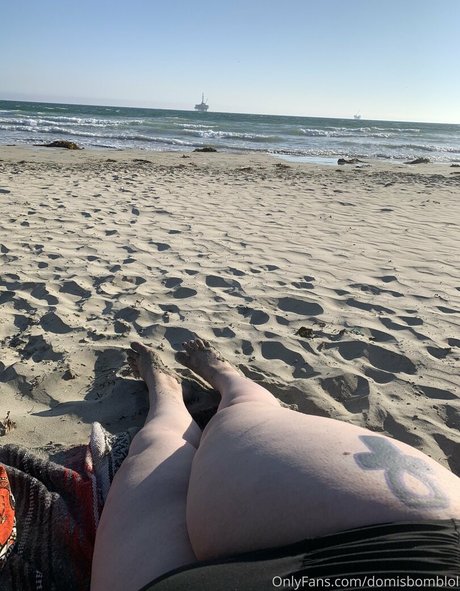 domisbomb model sex images