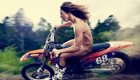 Tarah Gieger model sexy pic