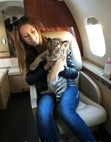 tigerqueen_ best star pictures