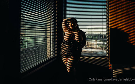 fayedanielsbbw beautiful star pictures