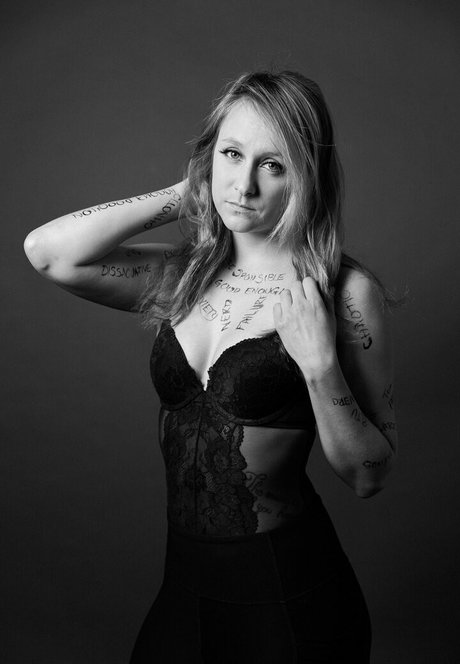 luna goodchild pornstar hot photo