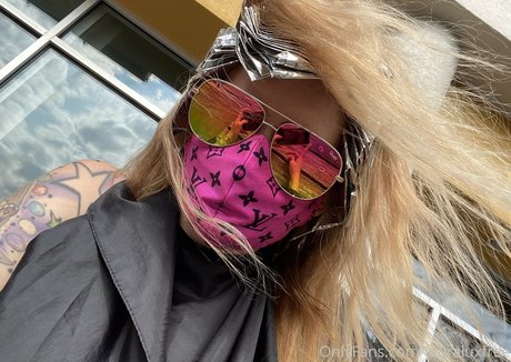 lauraluxfree sex pornstar image