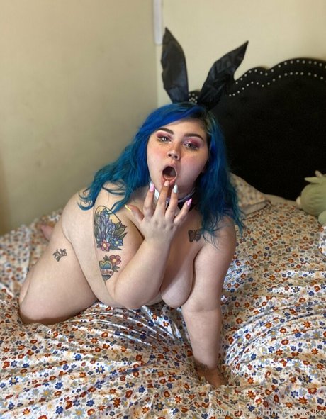 moonikuko model naked galleries