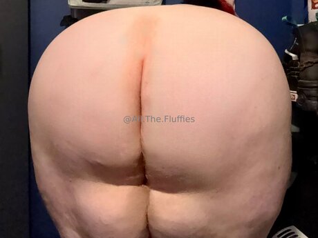 all the fluffies hot model image