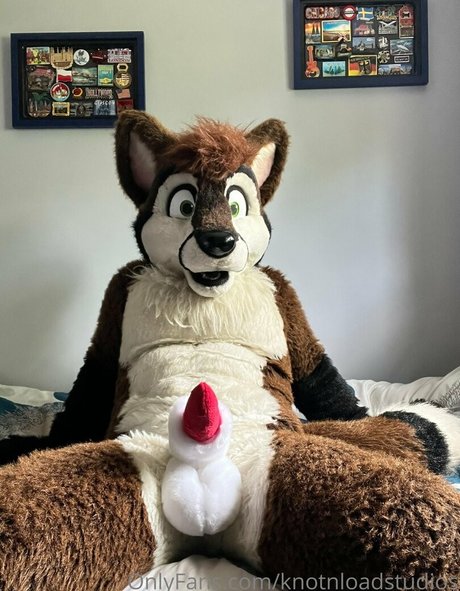 knotnloadstudios high quality model images