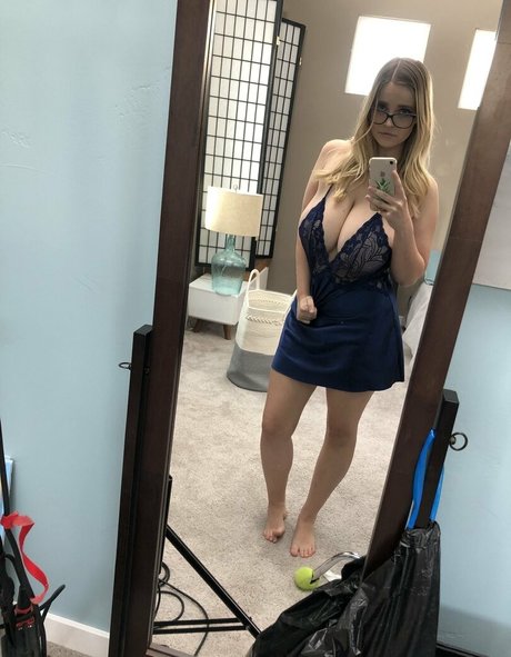 Codivore xxx actress photo