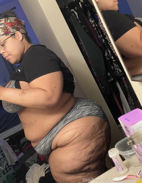 ayannacharelle model naked pictures