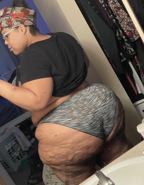 ayannacharelle art star img