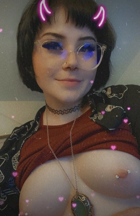 ernestisachicken porn model photo