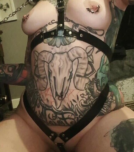 Autumnelfxo erotic pornstar gallery