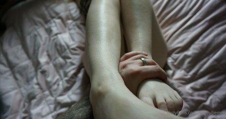 succubemm actress images