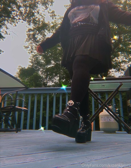 kittenkiyomi free star photo