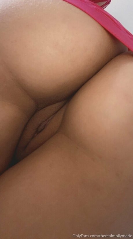 therealmollymarie star nude pics