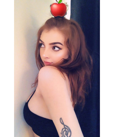 bsidexxi hot model picture