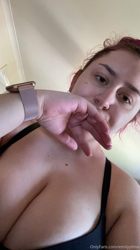 emilyylime naked pornstar photos