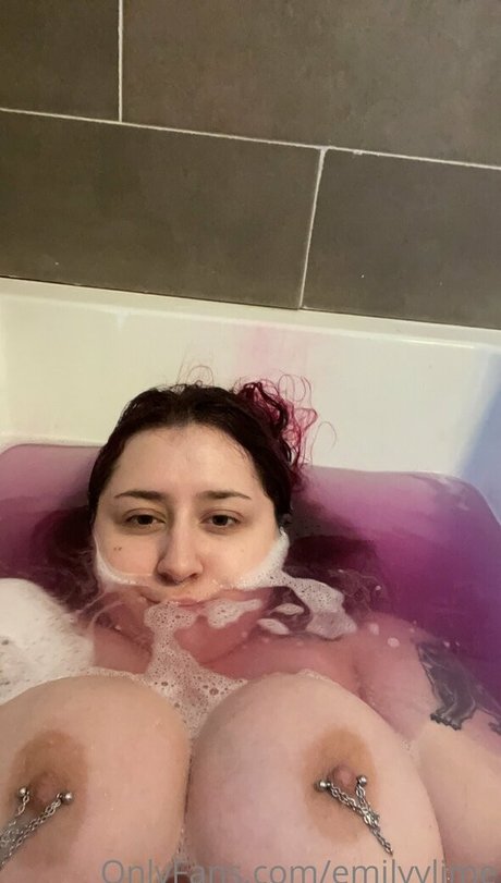 emilyylime sex pornstar gallery