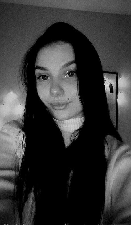 lisa austin free hot pornstar image