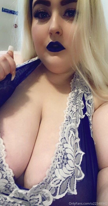 ivyisfree adult model picture