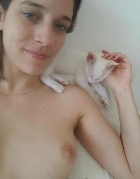 peqqq model perfect pic