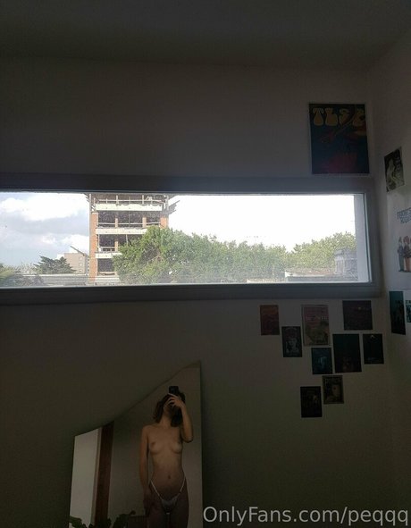 peqqq nice model photos