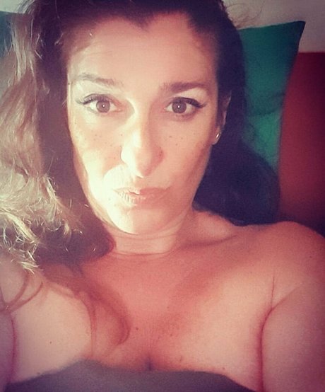 labrujadelcuento sexy model pictures