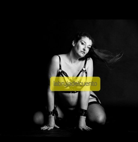 labrujadelcuento sex pornstar image