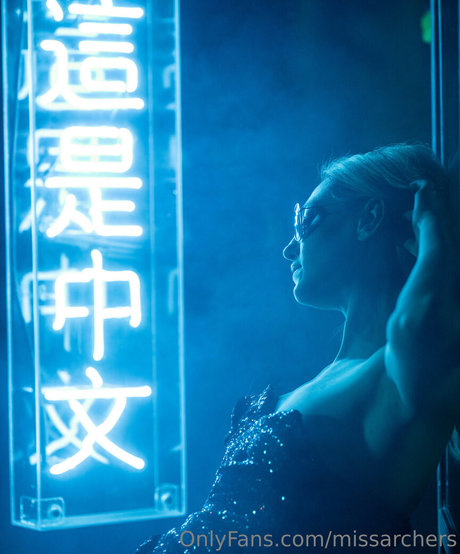 missarchers sexy model photo